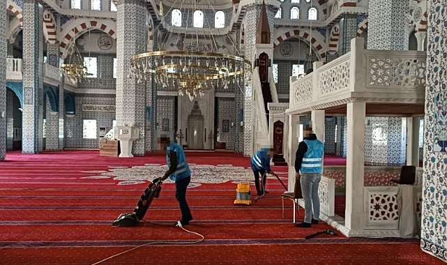 Iğdır Denetimli Serbestlik yükümlüleri camii temizliği yaptı