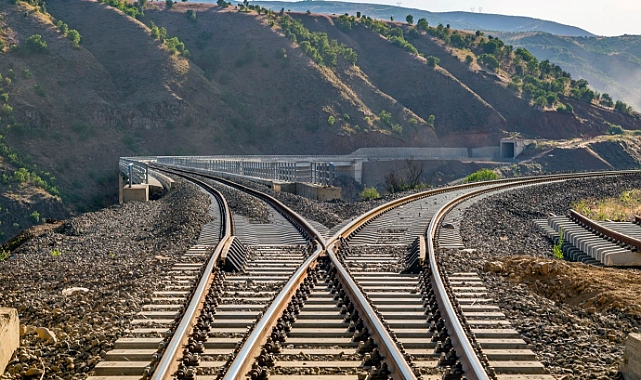 Kolin ve Cengiz İnşaat’tan Kars-Iğdır-Nahçıvan Demiryolu Atağı
