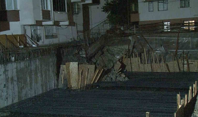 Küçükçekmece'de toprak kayması