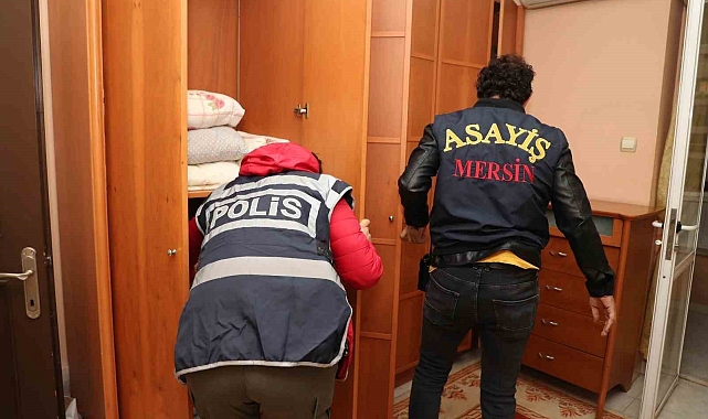 Mersin'de düzenlenen eş zamanlı operasyonda, aranan 97 şahıs yakalandı