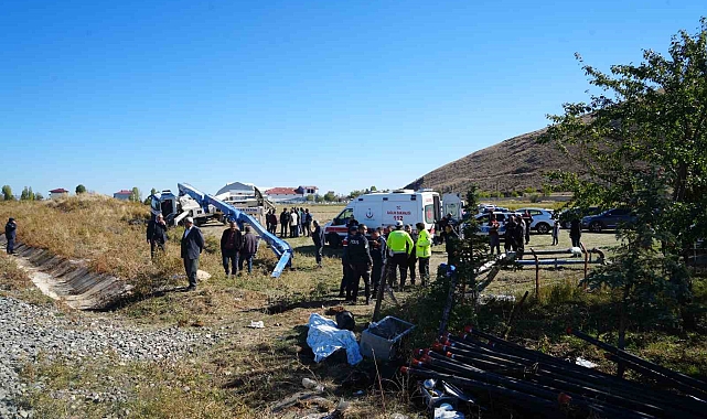 Muş Valisi, tren kazasının yaşandığı alana giderek incelemelerde bulundu