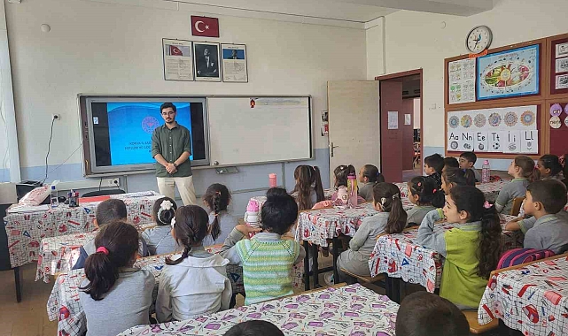 Öğrencilere ağız ve diş sağlığı eğitimi