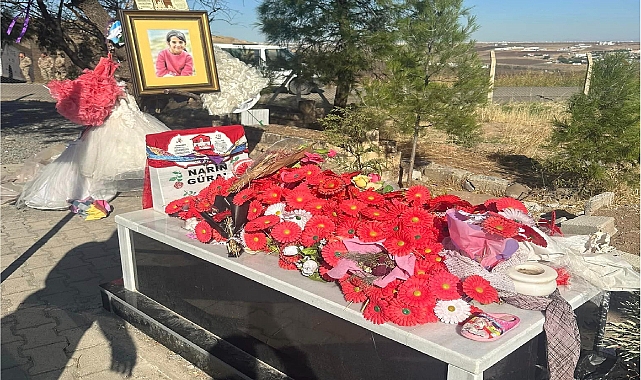 Ova Beylerinden Narin’in mezarına ziyaret