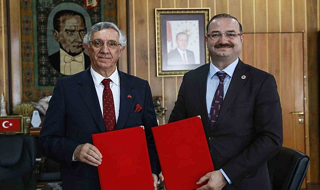 Prof. Dr. Alpaslan Ceylan, Atatürk Üniversitesi Rektörü Prof. Dr. Ahmet Hacımüftüoğlu'nun misafiri oldu