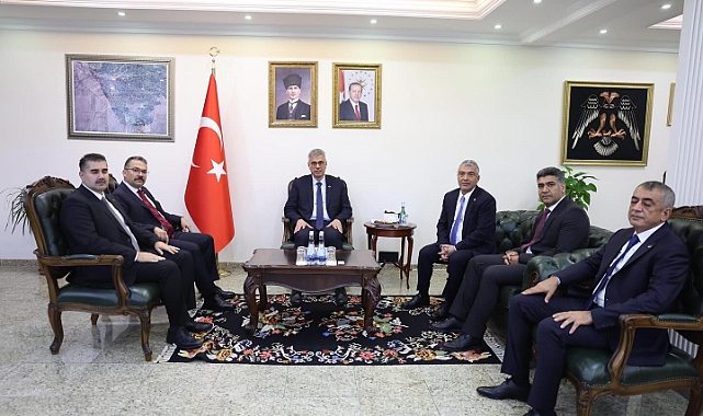 Sağlık Bakanı Memişoğlu’na Iğdır'ın hastane ve doktor ihtiyacı anlatıldı