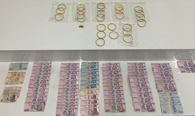 Sarraflara sahte altın satmak isteyen dolandırıcılar polis ekiplerince yakalandı