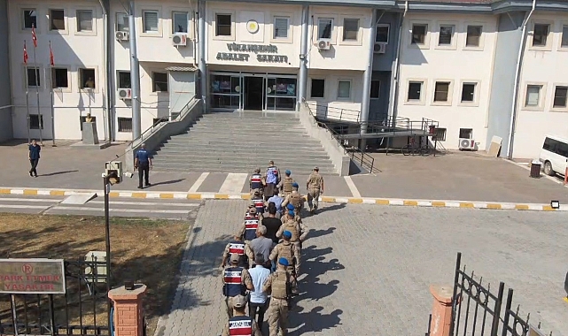 Silah kaçakçılığı operasyonunda 8 kişi tutuklandı