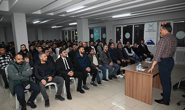 Vali Çiftçi, 'Velhasıl sohbetler' e katıldı
