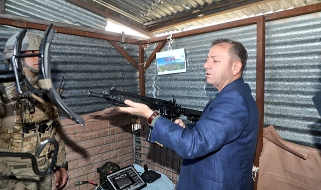 Vali Polat, Şahintepe Üs Bölgesi'nde incelemelerde bulundu