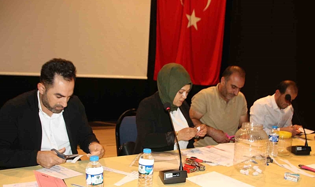 Varto ilçesinde Toplum Yararına Programı kapsamında çalıştırılacak 10 kişi kurayla belirlendi
