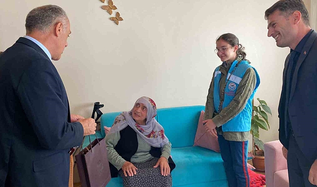 'Yaşlılar Günü'nde 103 yaşındaki Seher nine ziyaret edildi
