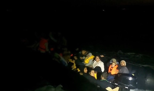 24'ü çocuk 53 düzensiz göçmen yakalandı