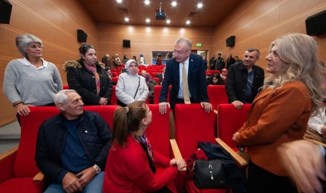 60+ Tazelenme Üniversitesi öğrencilerine oryantasyon eğitimi