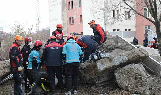 AFAD öncülüğünde olası afetlere yönelik gerçeği aratmayacak tatbikat yapıldı