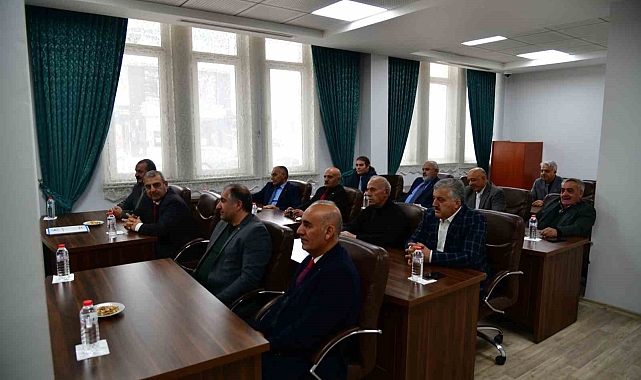 Ardahan Valisi Hayrettin Çiçek, İl Genel Meclisini ziyaret etti