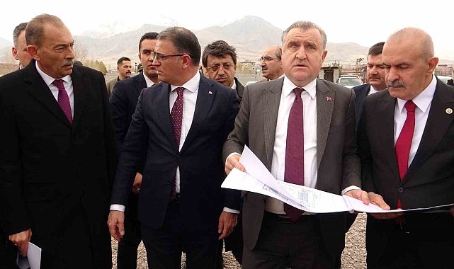 "Biz eser siyasetine devam ediyoruz"