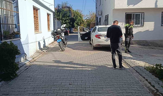 Boşanmak isteyen eşinin sokağında tabanca ile etrafa ateş açtı