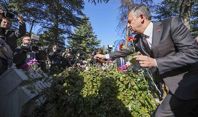 CHP Genel Başkanı Özel: "Sayın Bakırhan'ın ifade ettiği görüşlere katılmıyorum, en sert şekilde karşı çıkıyorum fakat..."