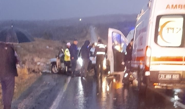 Diyarbakır'da otomobilin takla attığı kazada 3 kişi hayatını kabetti