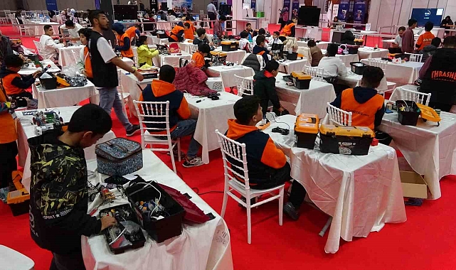"Dünya Robot Kupası" yarışmasının Avrasya etabı, Van'da heyecanla sürüyor