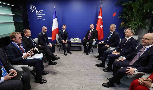 Erdoğan, Macron ile görüştü
