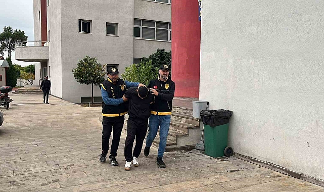 "Erkekseniz beni alın" diye polislere küfür eden kişi tutuklandı