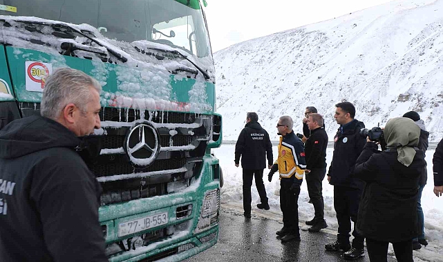 Erzincan'da kapanan şehirlerarası yollar ulaşıma açıldı