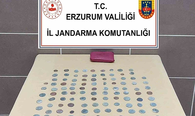 Erzurum'da Bizans dönemine ait 104 adet sikke ele geçirildi