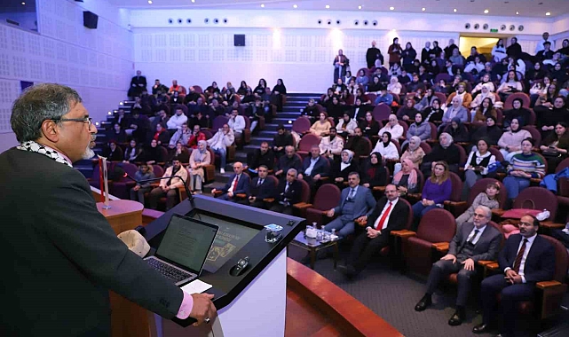 Erzurum'dan Afrika'ya uzanan yolculuğu Atatürk Üniversitesinde anlatıldı