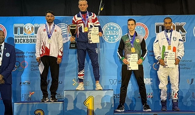 ETÜ'lü sporcudan gümüş madalya