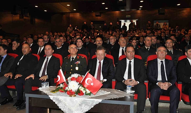 Gazi Mustafa Kemal Atatürk, ölümünün 86. yıldönümünde Kars'ta anıldı