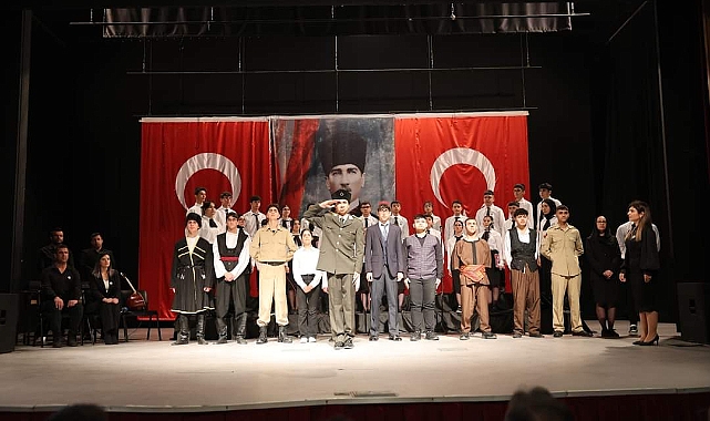 Iğdır'da Atatürk konulu oratoryo gösterisi büyük beğeni aldı