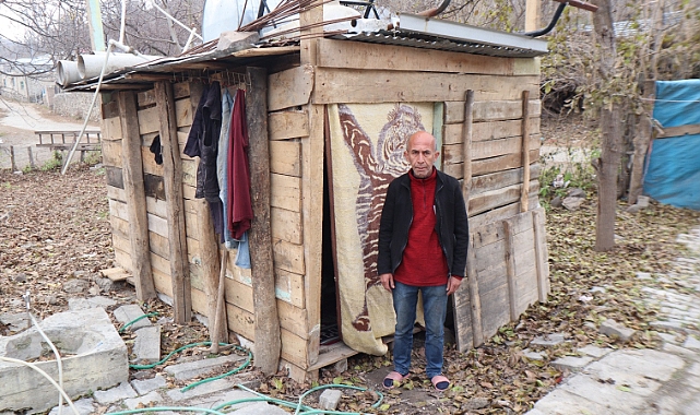 Iğdır'da barakada yaşayan vatandaşa konteyner ev verildi