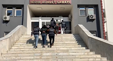 Iğdır’da İstiklal Marşı okunurken ayağa kalkmayan 2 kişi gözaltına alındı