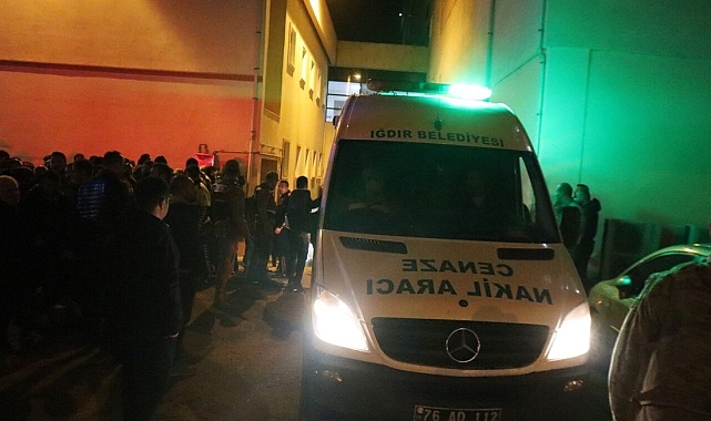 Iğdır'da Uzman Çavuş Eşini Bıçakla Öldürdü