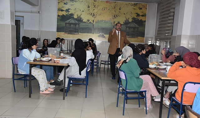 Iğdır Milli Eğitim Müdürü Gün, Kız öğrenci pansiyonunu ziyaret etti