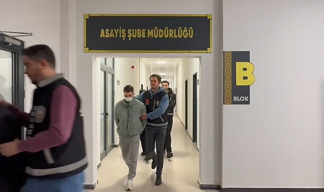 İki kişiyi gasp eden kişiler tutuklandı