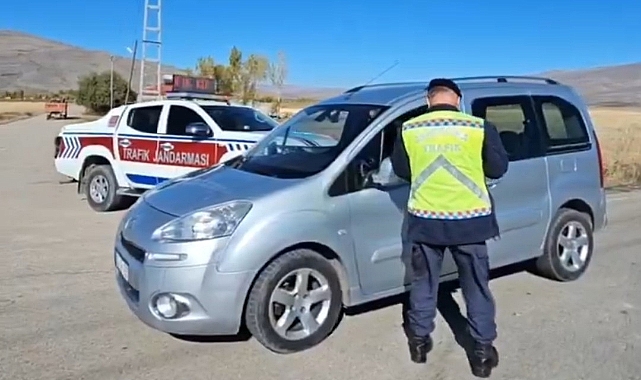 Jandarma ekiplerinin trafik denetimleri