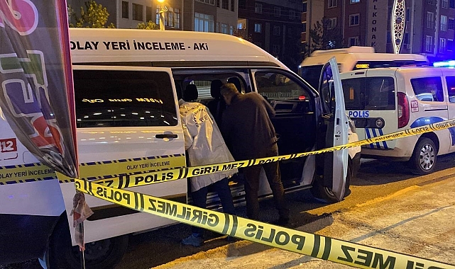 Karabük'te bıçakla kendine zarar veren şahıs hastaneye kaldırıldı