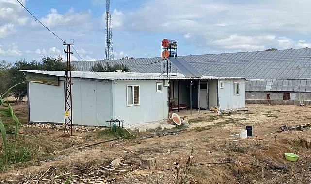 Karısını tüfekle öldürdü, intihar etti