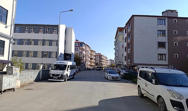 Köylerinde kardan yollar kapanırken Iğdır’da güneşli hava hakim oluyor
