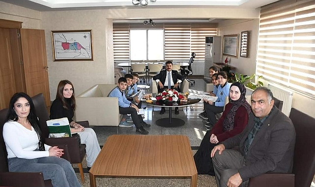 Öğrencilerden Kaymakam Aydın'a ziyaret