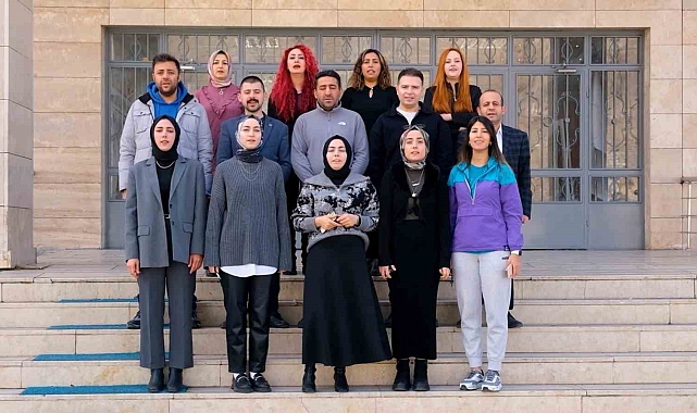 Öğretmenler Günü'ne özel şarkı büyük beğeni topladı