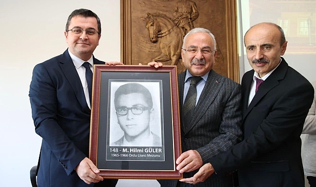 Ordu Büyükşehir Belediye  Başkanı Güler'i Duygulandıran Fotoğraf