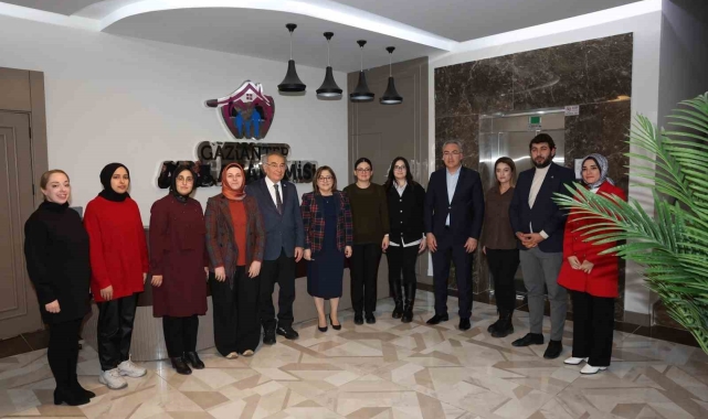 Prof. Dr. Nevzat Tarhan: "Aile Akademisi intihar salgınına karşı öncü proje"