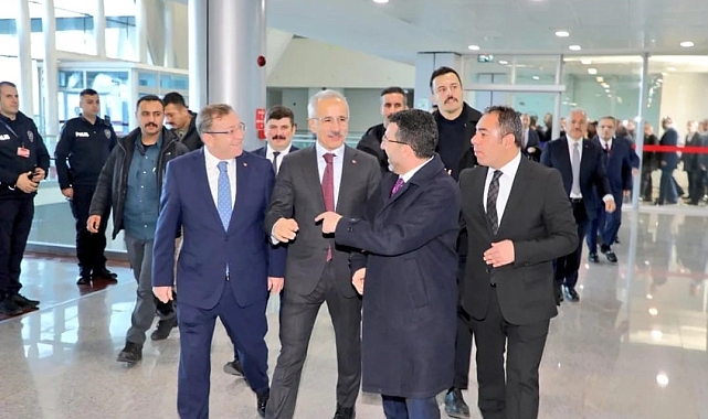 Ulaştırma ve Altyapı Bakanı Abdulkadir Uraloğlu Kars'ta