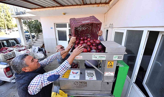 Üreticiye 'Nar Taneleme Makinesi' desteği