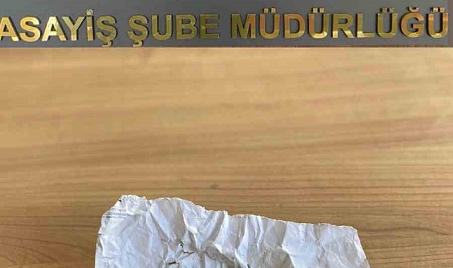 Van'da 'torbacı' operasyonunda uyuşturucu madde ele geçirildi