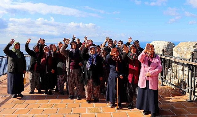Yaşlıların tarihi mekan heyecanı