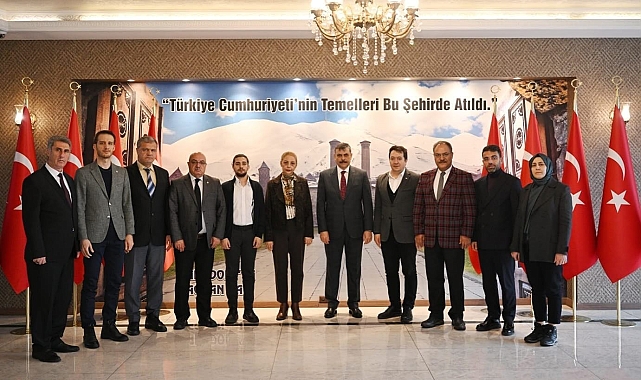 10 Aralık Dünya İnsan Hakları Günü dolayısıyla Vali Çiftçi'ye ziyaret